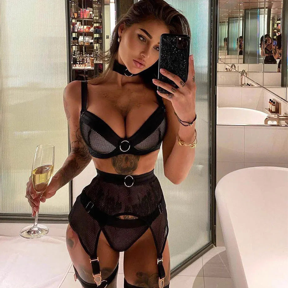 FATALE black set
